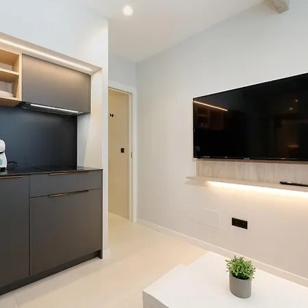 Apartamento Elegante Y Luminoso En - Apto 5 By